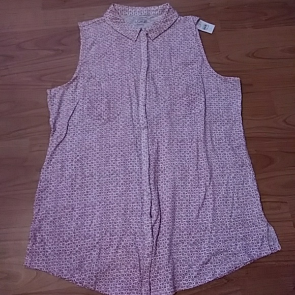 LOFT Tops - BRAND NEW LOFT top LOFT Tops - BRAND NEW LOFT top
